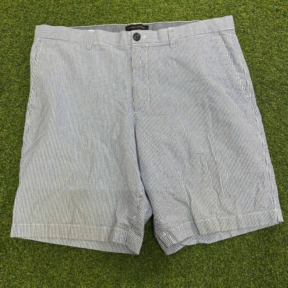 Banana Republic Aiden Short Mens 36 Blue White Seersucker Striped Flat Front 9in